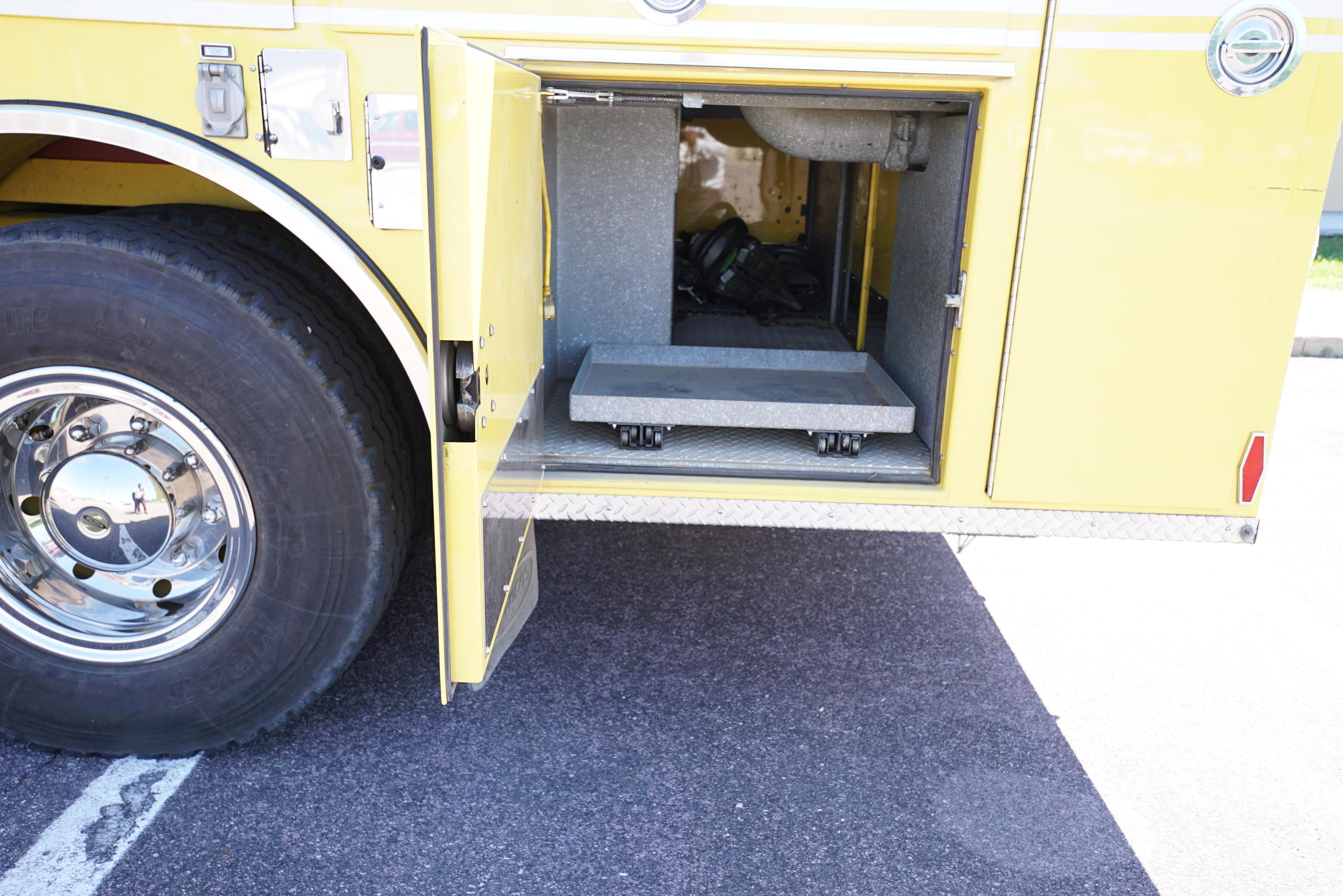 1995 Pierce Saber Pumper - image 79