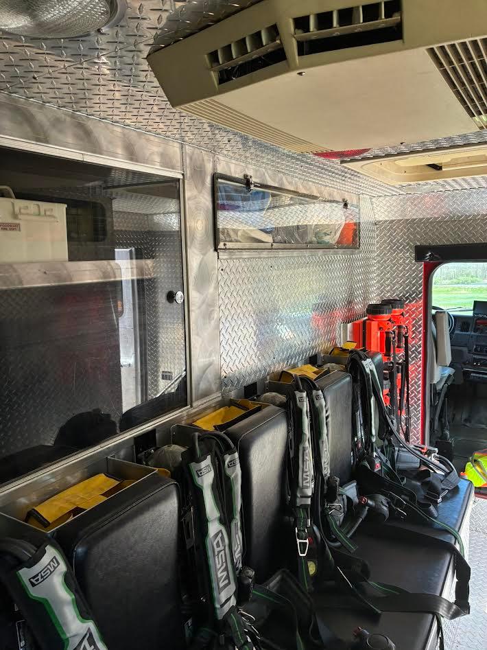 1998 4 Guys Ford Medium Rescue - image 8