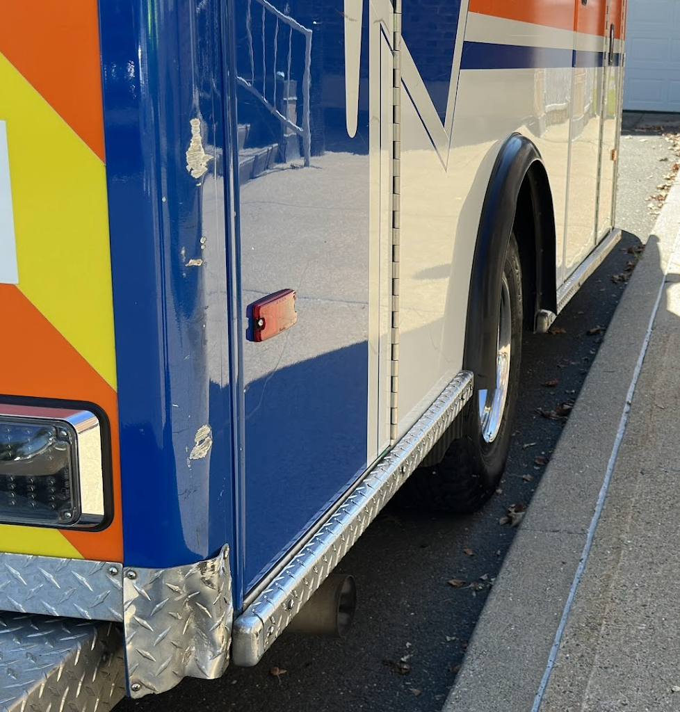 2015 PL-Custom Chevrolet Type III Ambulance - image 10