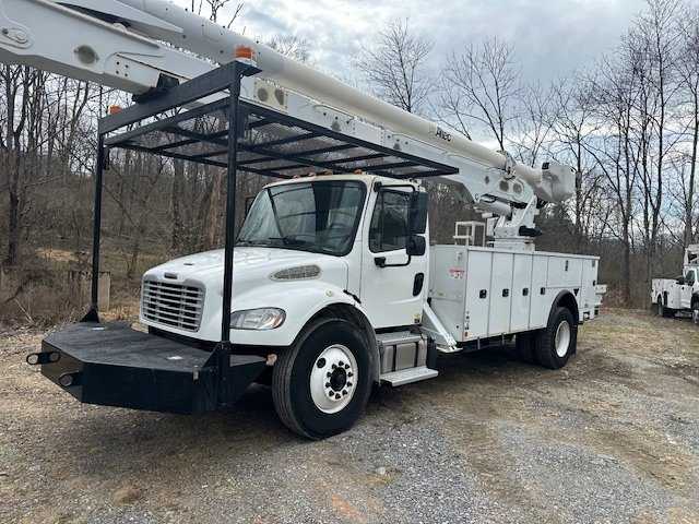 2019 Freightliner M2 Bucket Truck w/ Altec AT67 Boom (72 ft)