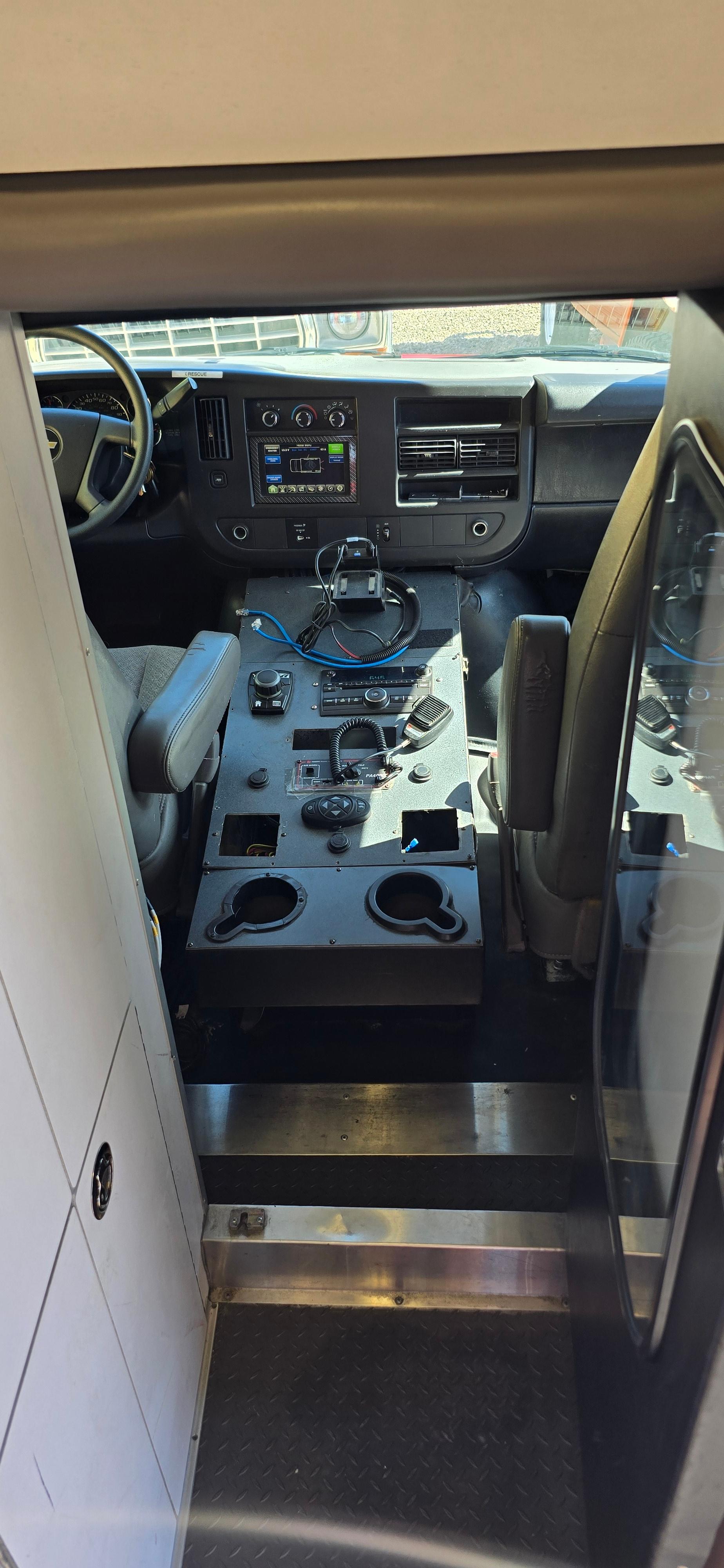 2014 Road Rescue Chevrolet Type III Ambulance - image 17