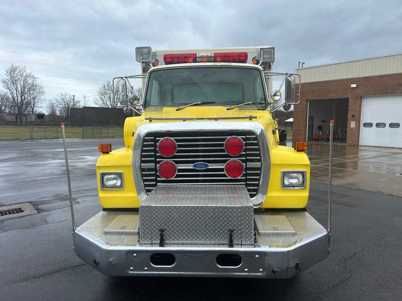 1989 Marion Ford Squad — photo 2