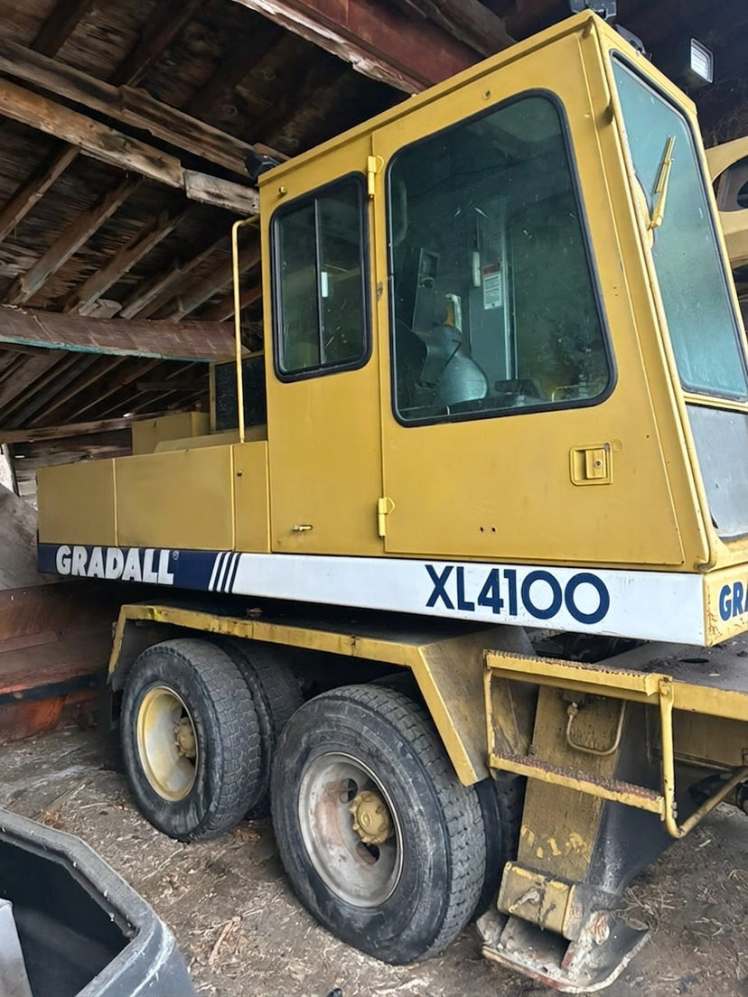 Gradall XL4100 Wheeled Excavator — photo 3