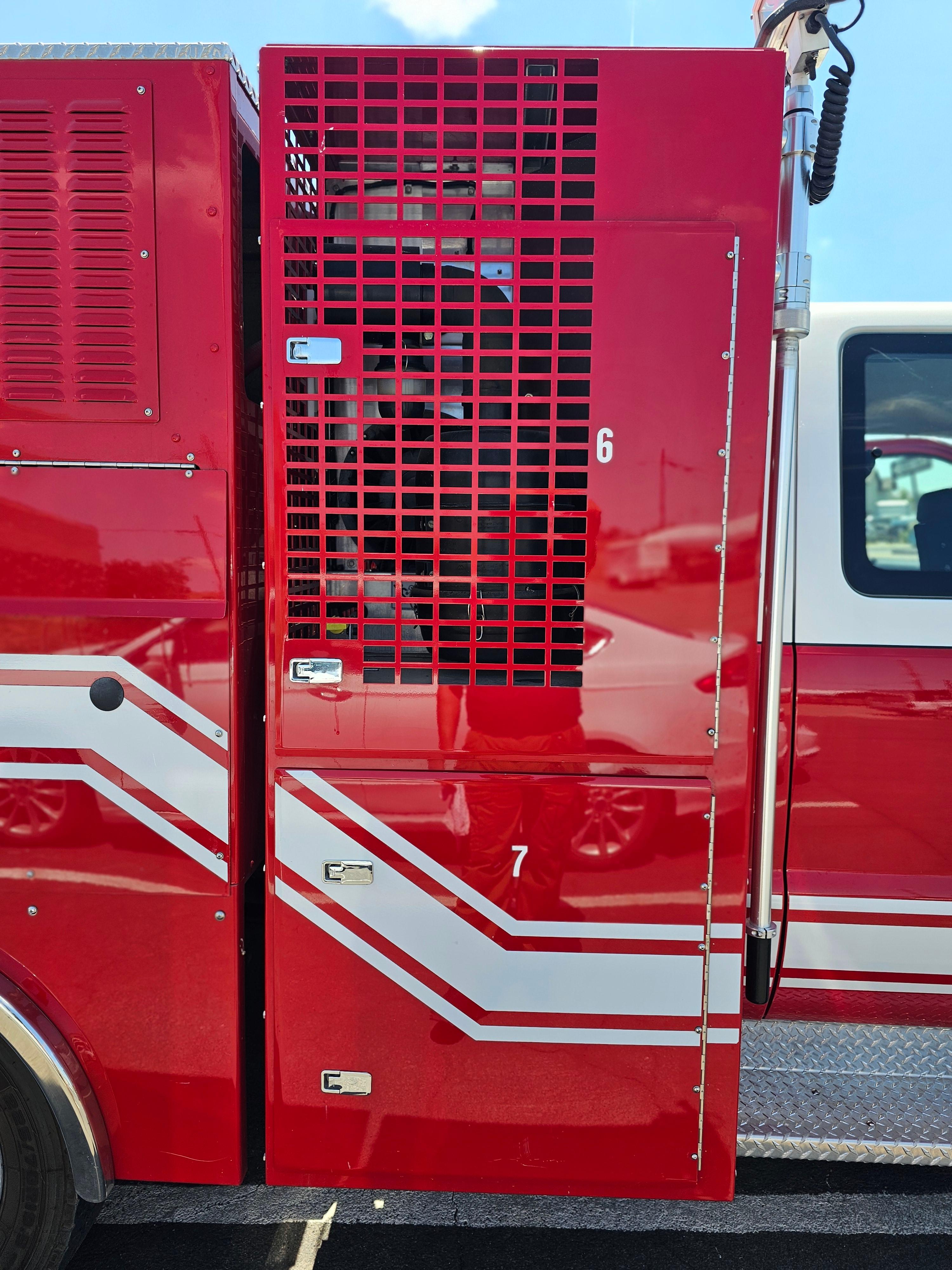 2011 Ford F550 4x4 Quick Attack - image 9
