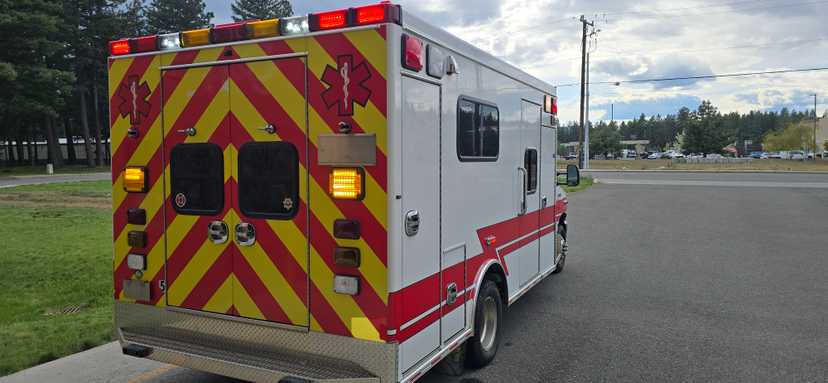 2015 Braun Ford Type III Ambulance — photo 5