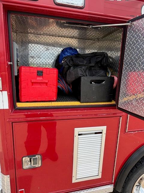 2000 Ford F450 4x4 Light Rescue - image 9