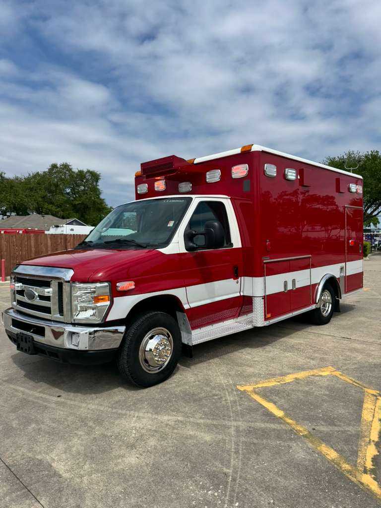 2015 Horton Ford Ambulance