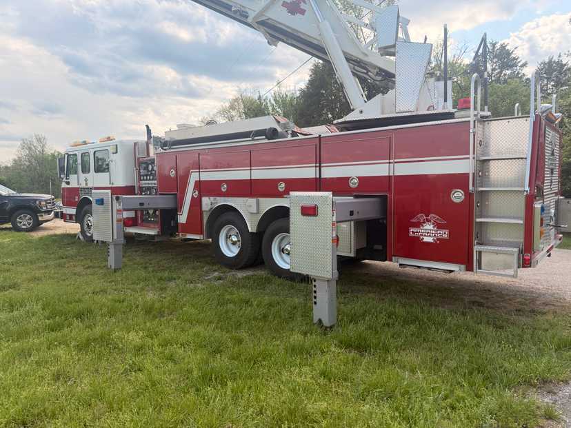 2000 American LaFrance Eagle 100' Aerial — photo 6