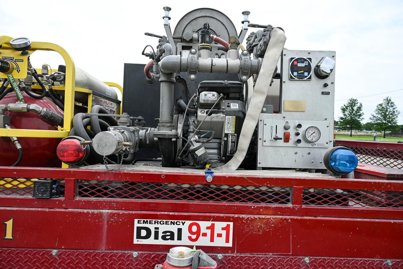 1990 Ford F350 4x4 Brush Truck - image 108