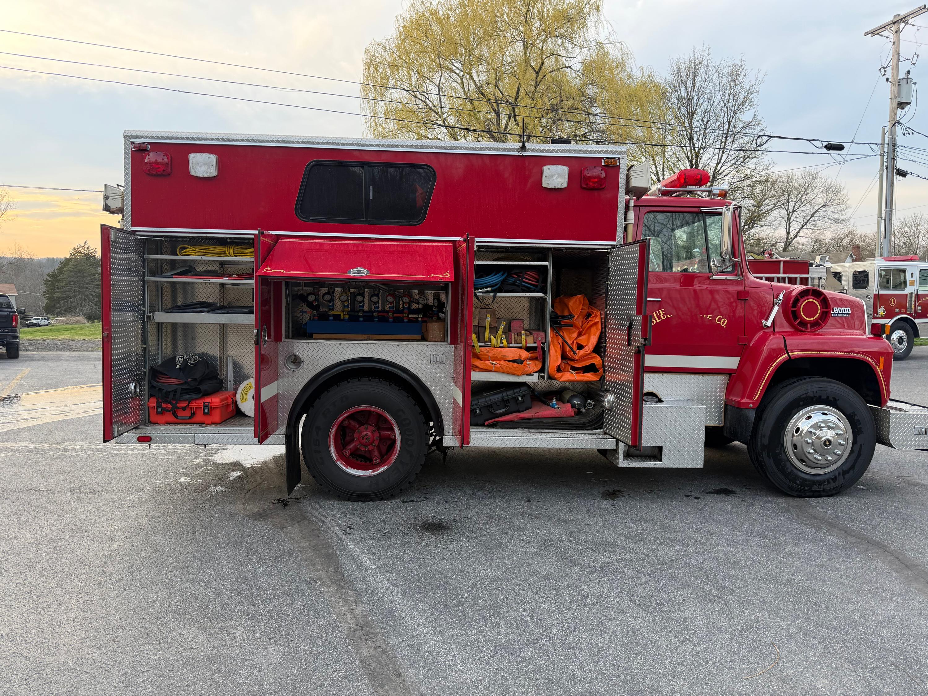 1987 Saulsbury Ford Light Rescue - image 10