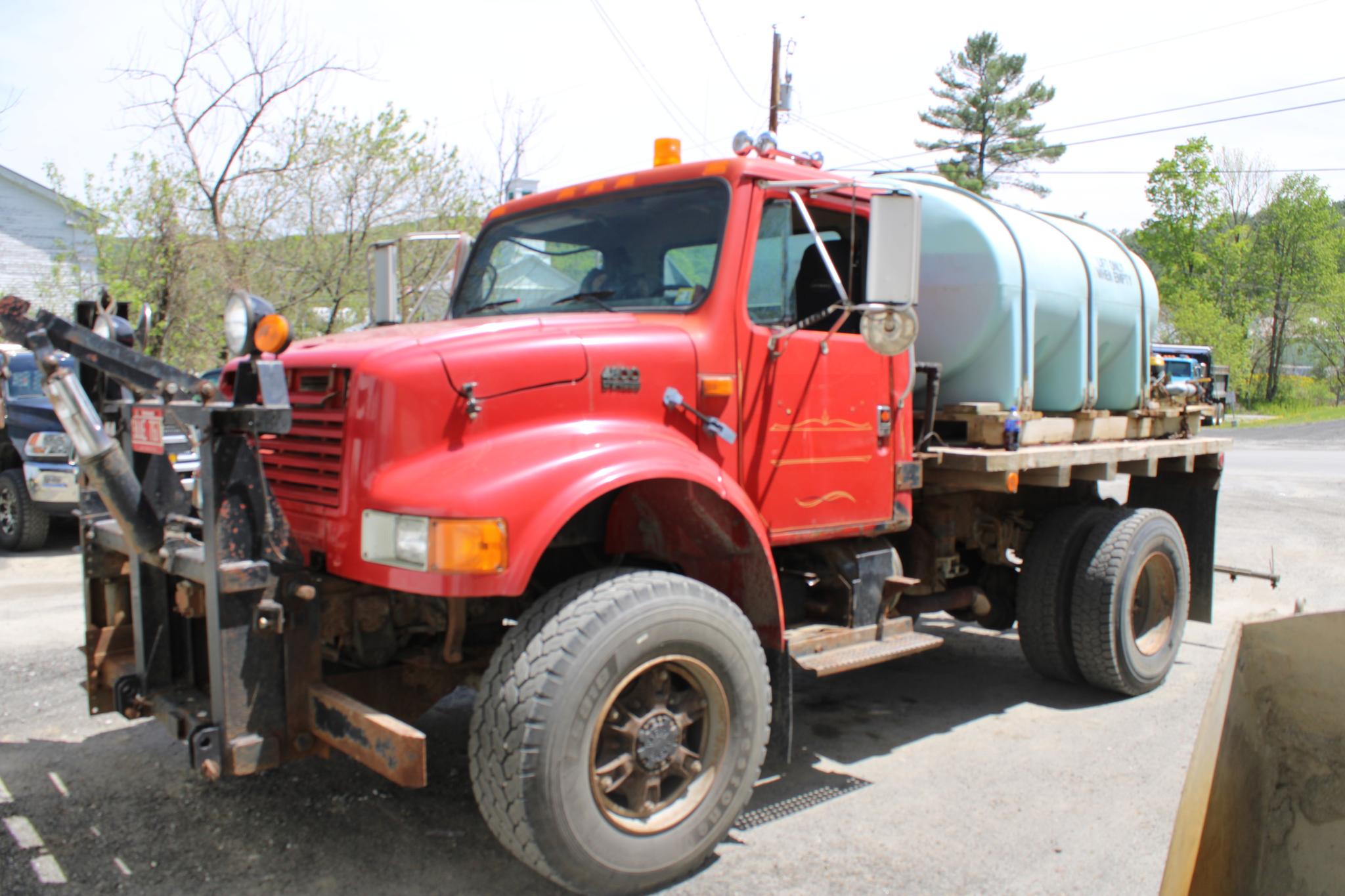 1991 International 4800 DT Flatbed - image 1
