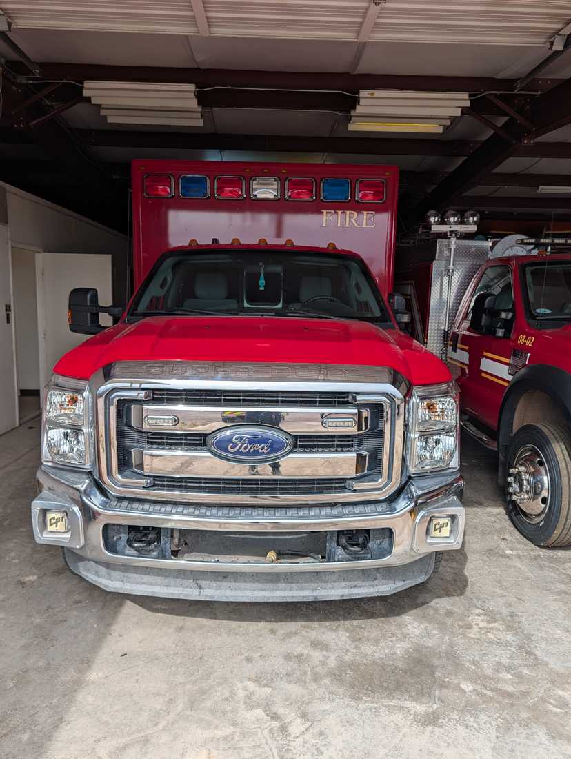2013 Ford 4x4 Type I Ambulance — photo 4