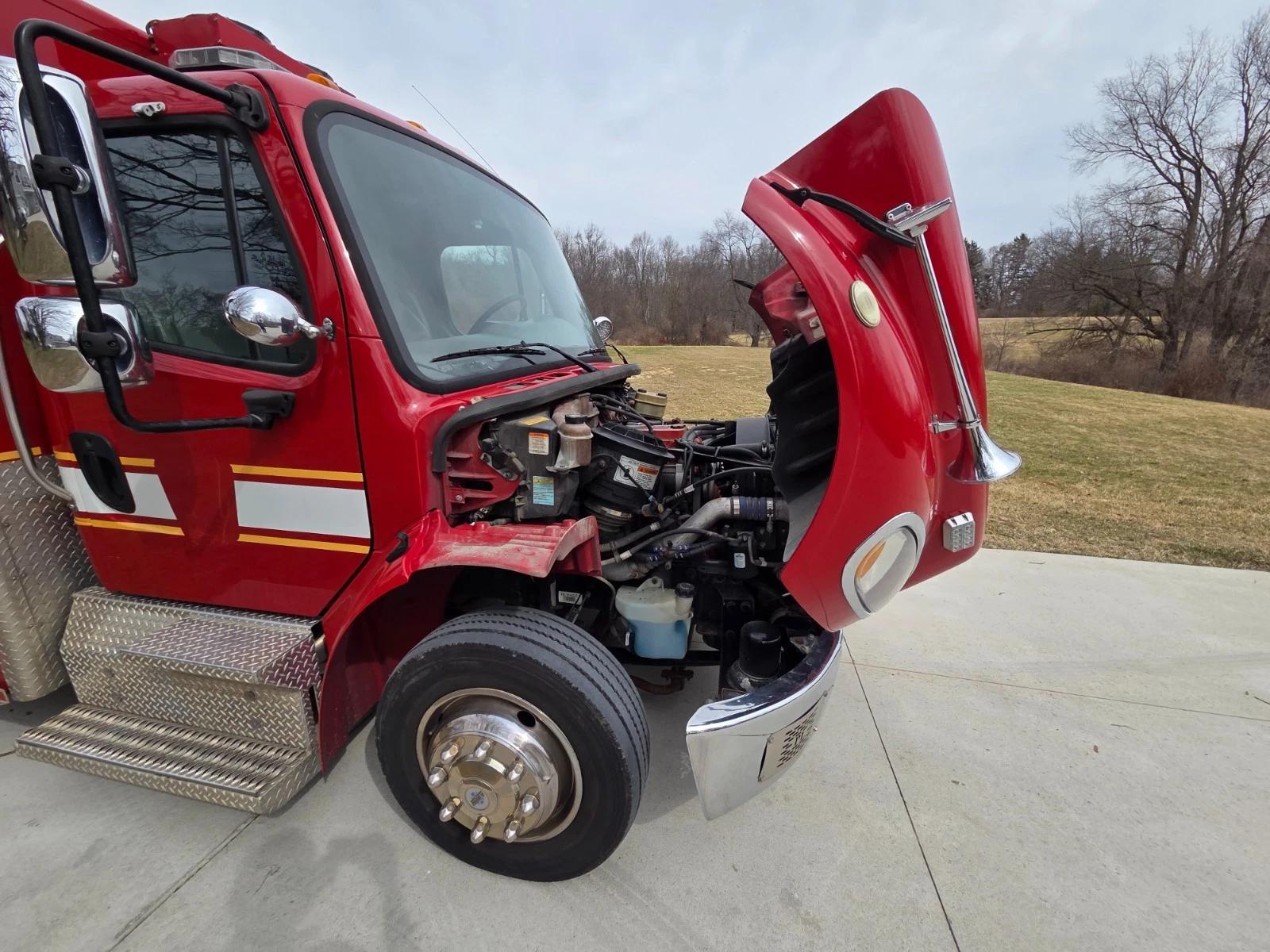 2016 PL-Custom Freightliner Type I Ambulance - image 31