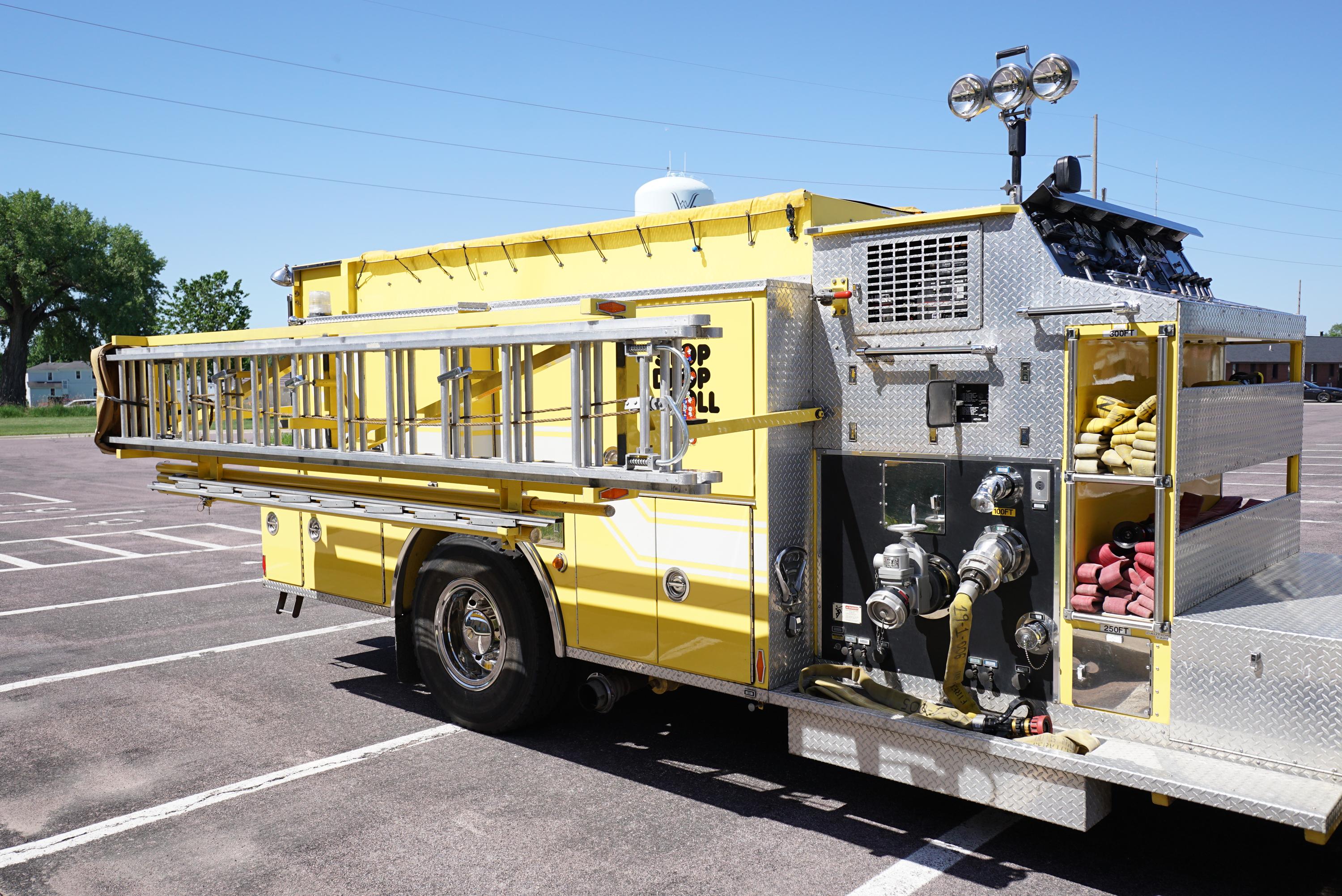 1995 Pierce Saber Pumper - image 26