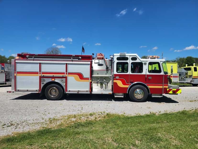 2013 E-One Typhoon Pumper — photo 6