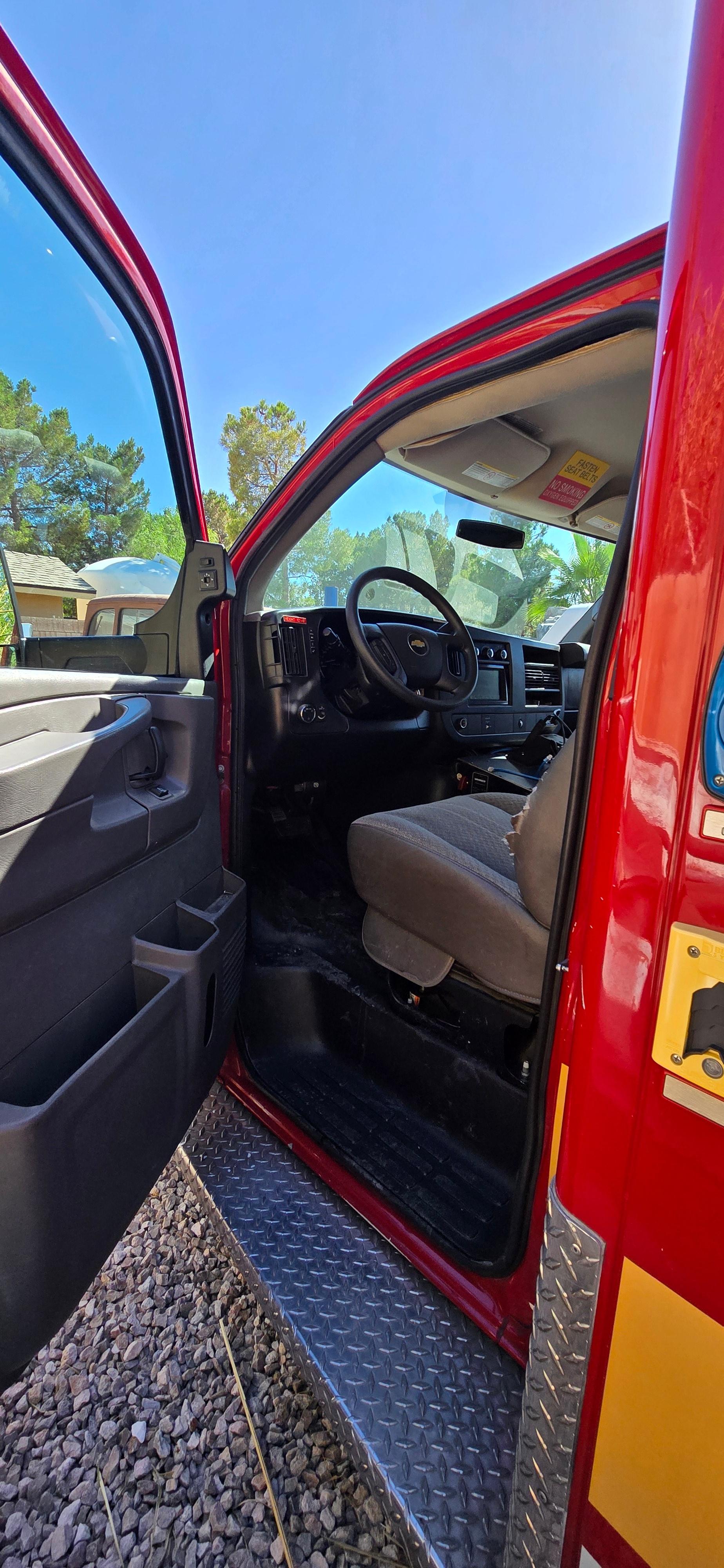 2014 Road Rescue Chevrolet Type III Ambulance - image 13
