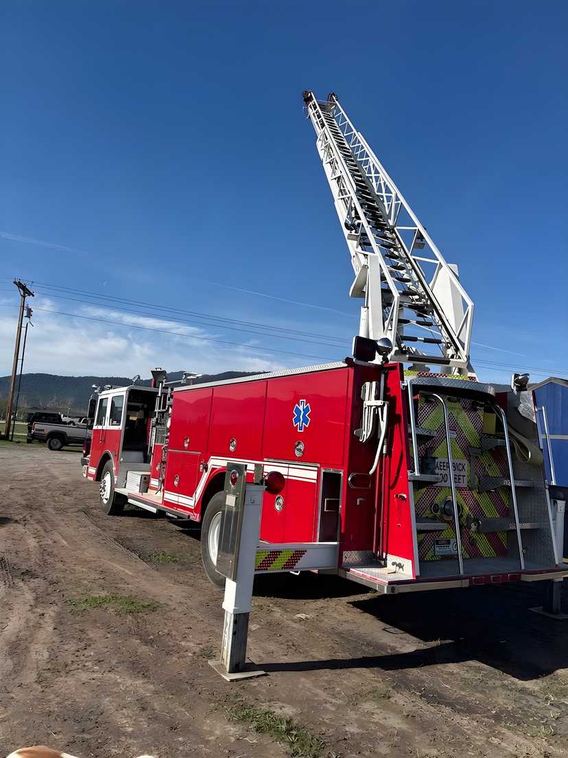1985 Pierce CPK-2-CMU 55' Aerial — photo 2