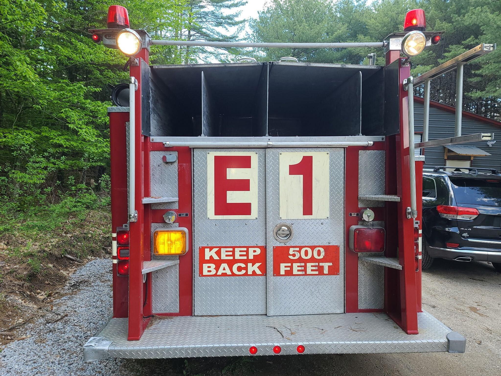 1988 E-One Pumper - image 4
