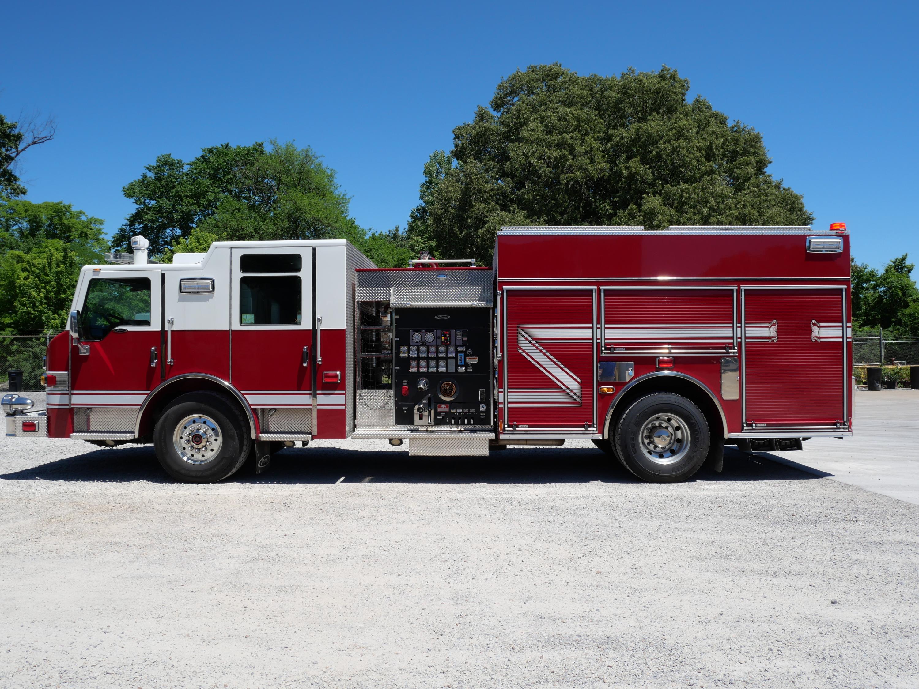 2012 Pierce Pumper - image 3