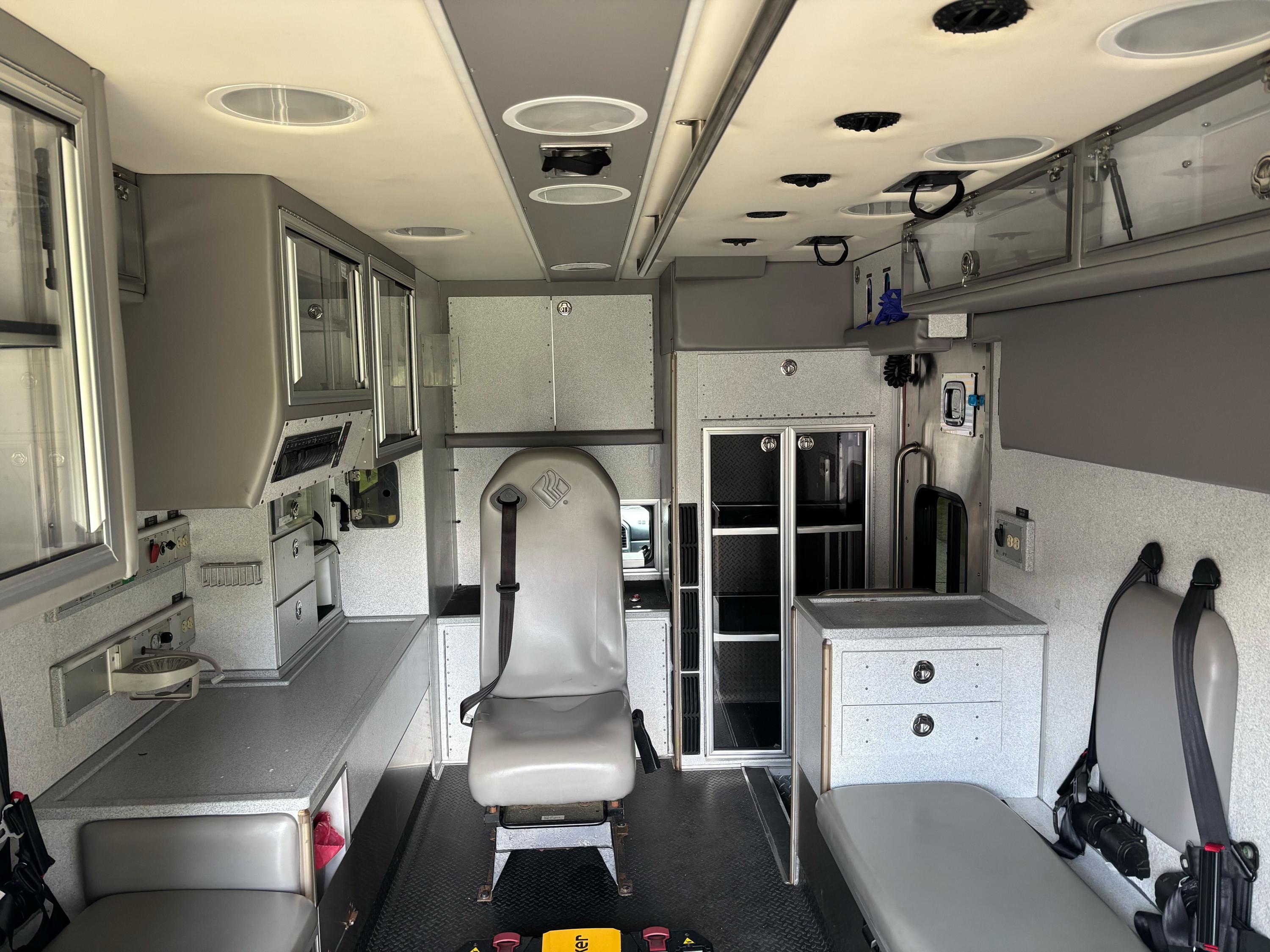 2018 Ford PL-Custom 4x4 Type I Ambulance - image 8
