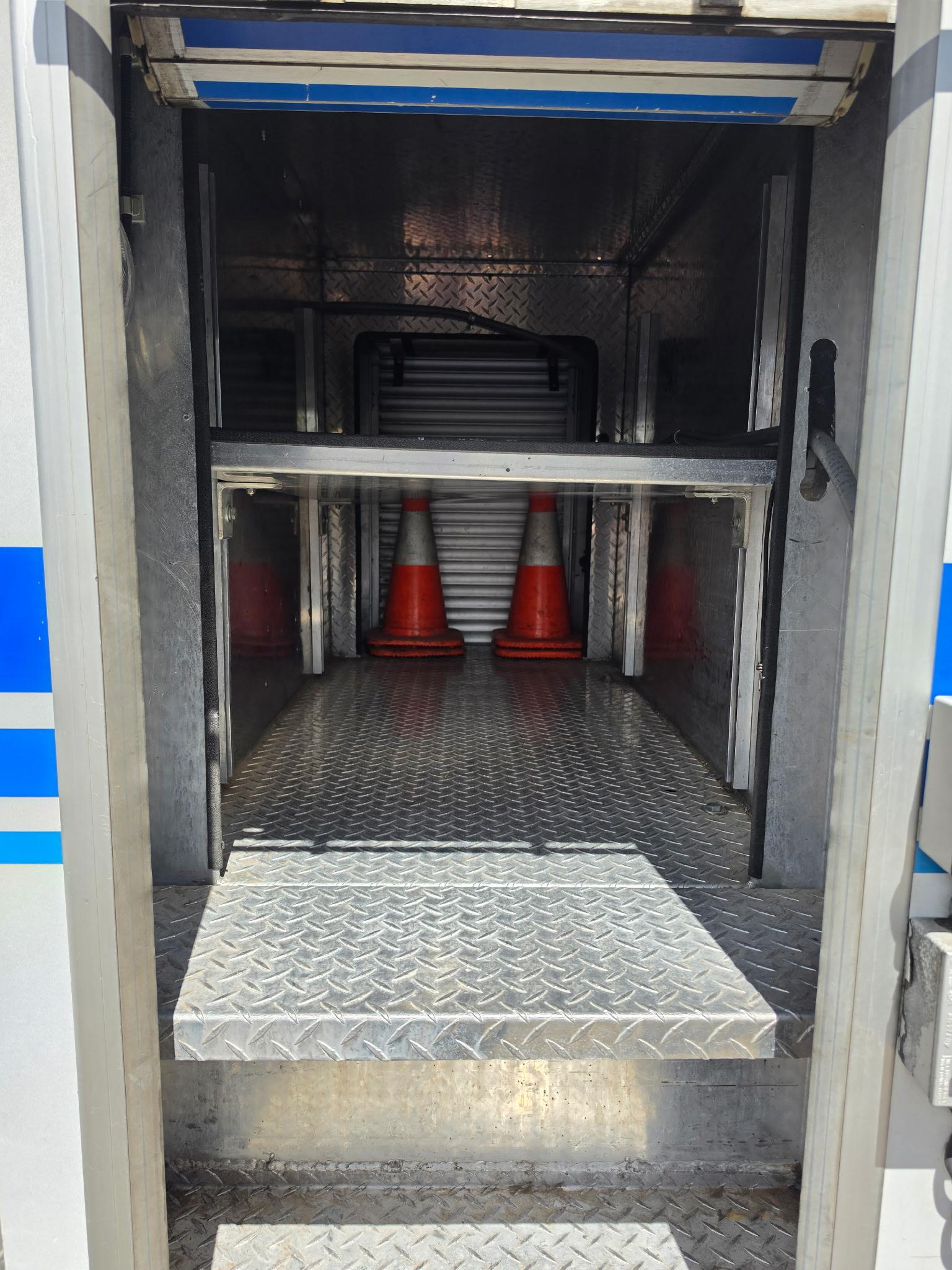 2008 Ford 4x4 Light Rescue - image 14