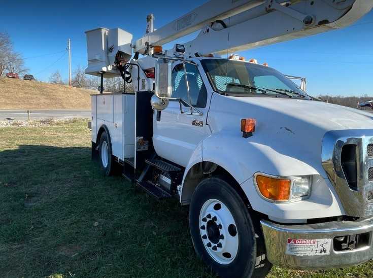 F750 HD Boom Truck