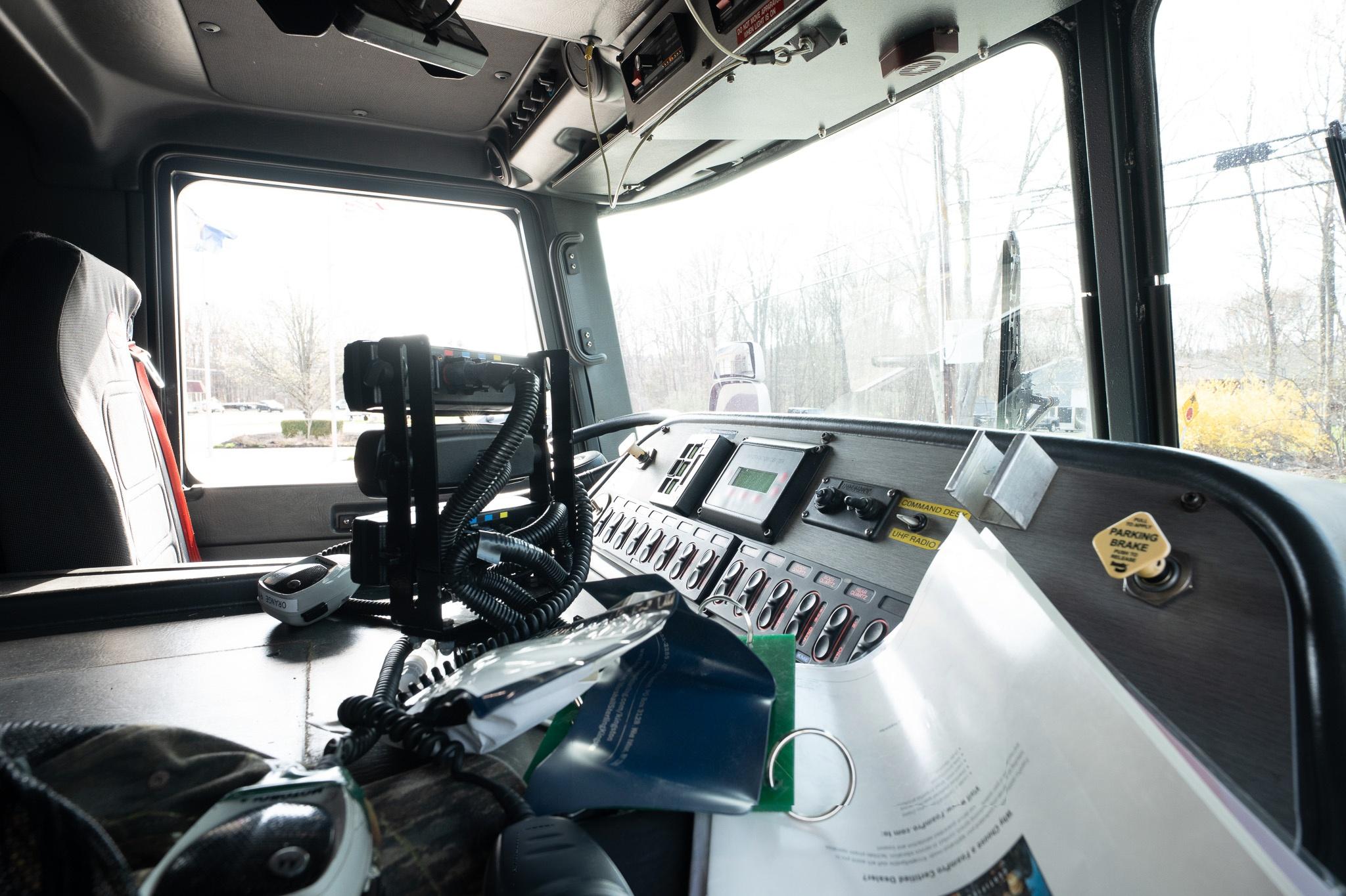 2009 KME Predator 4x4 Heavy Rescue - image 41
