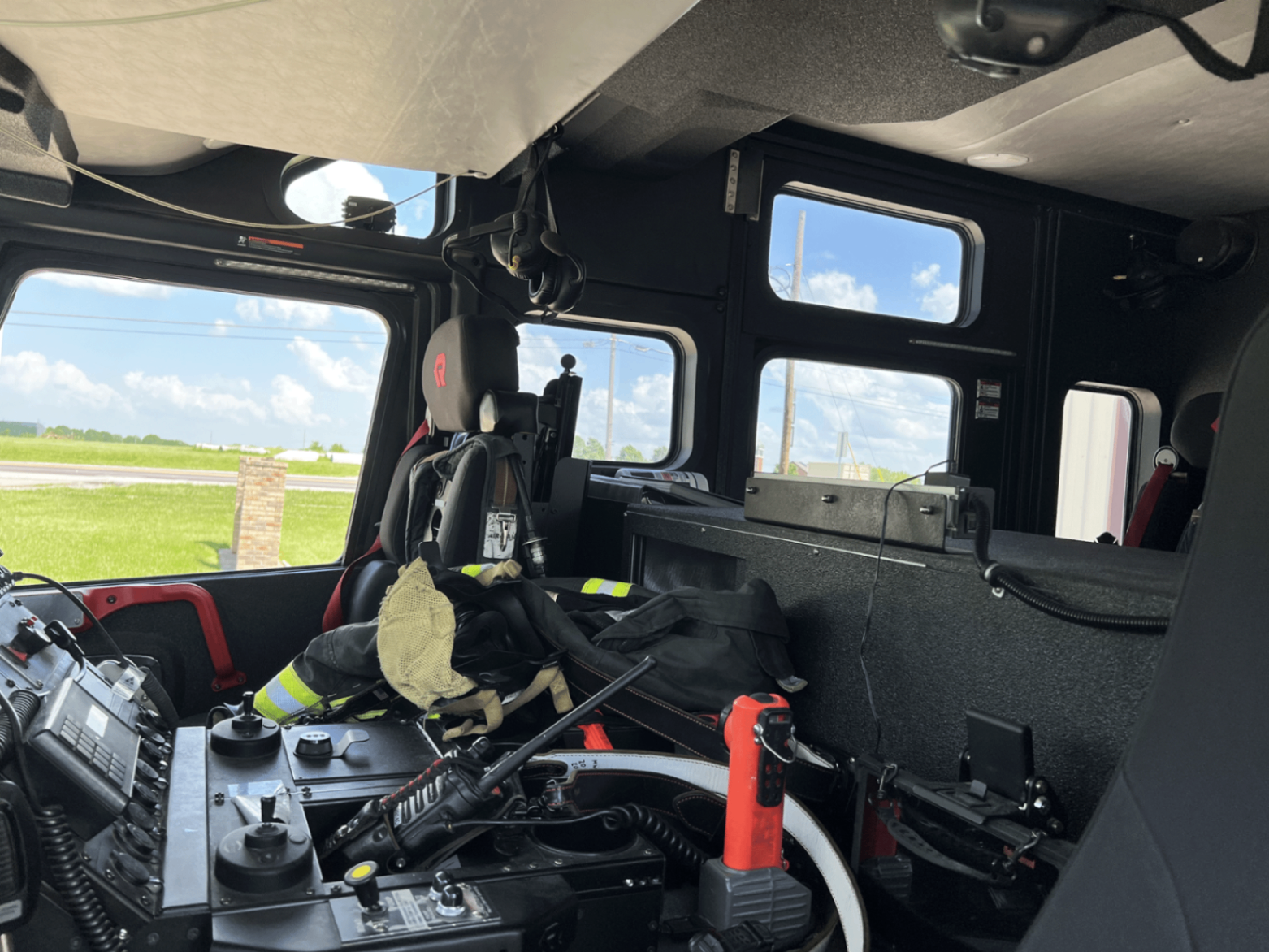 2018 Rosenbauer Commander Rescue Pumper - image 11