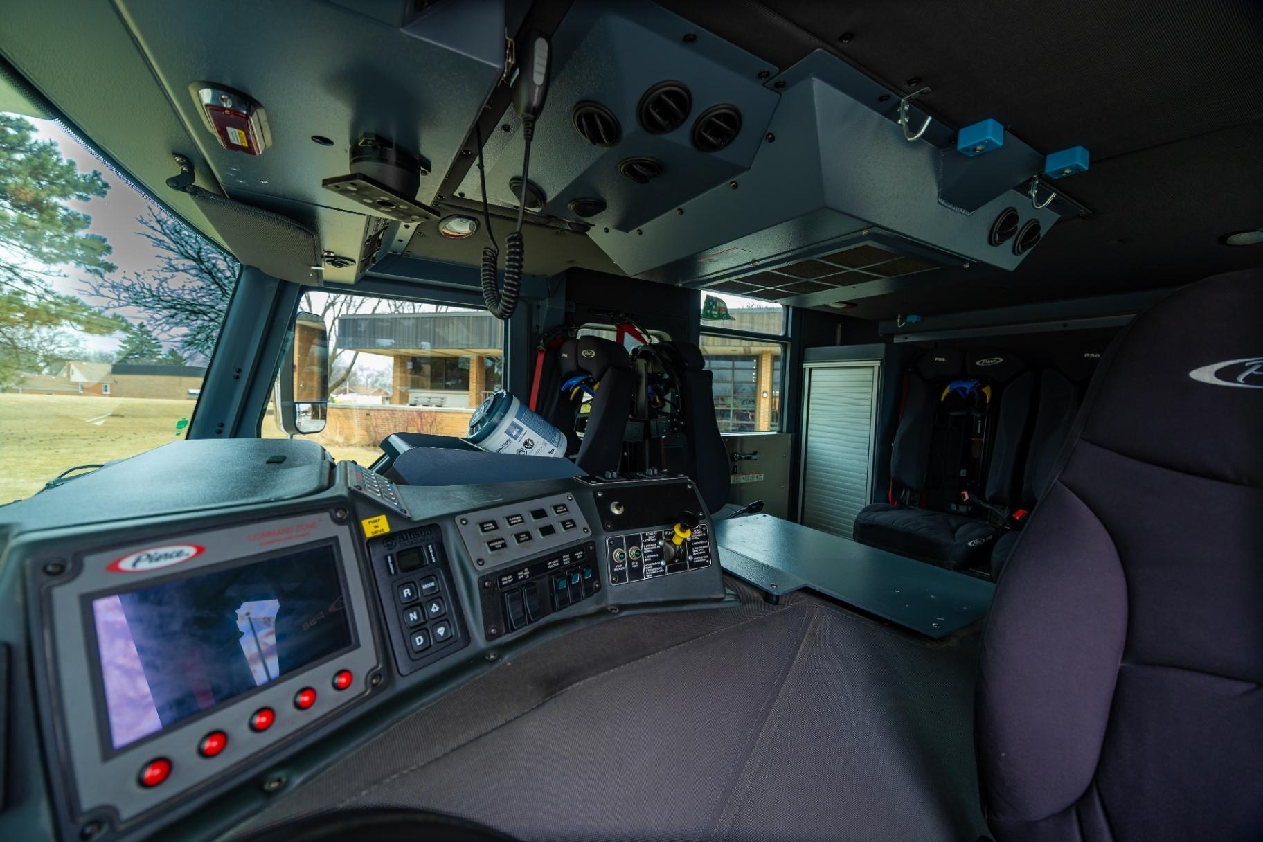 2016 Pierce Velocity 100' Quint - image 69