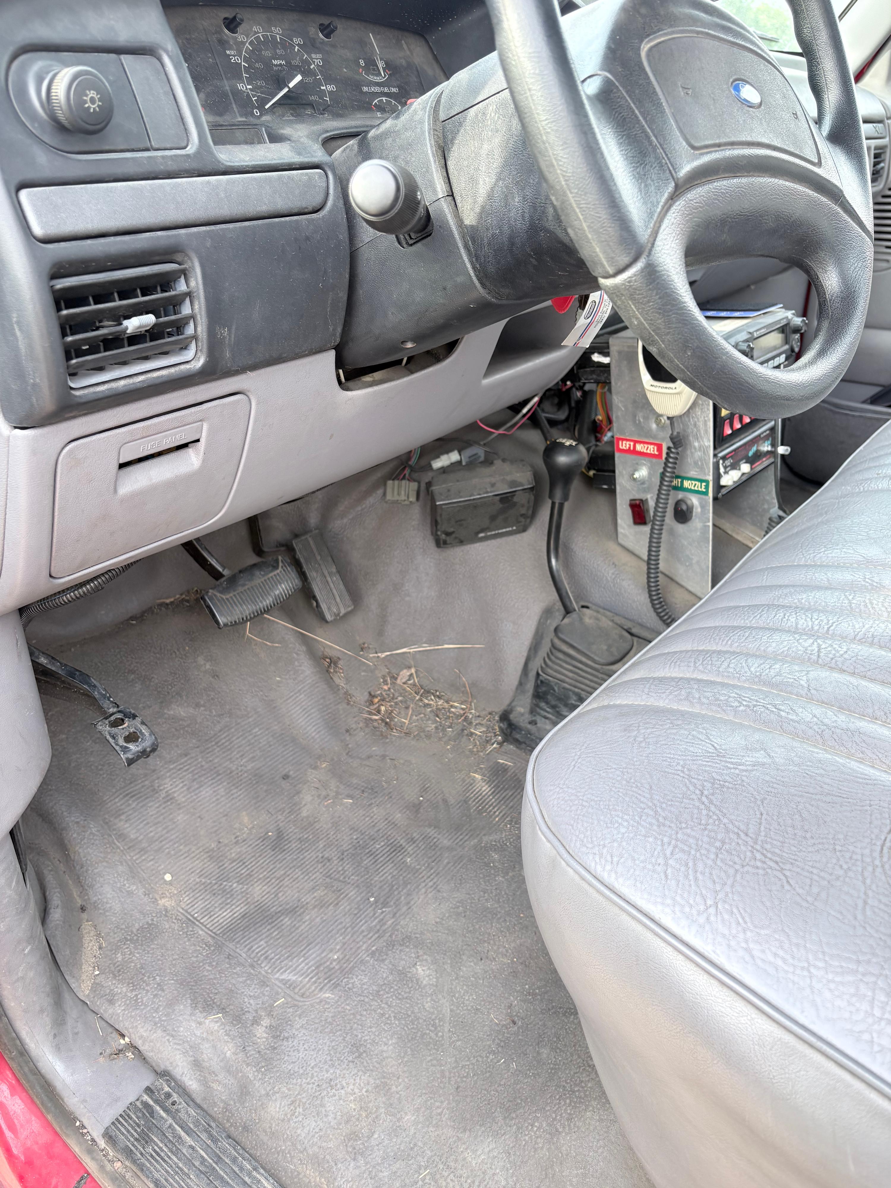 1994 Ford F-350XL 4x4 Wildland Unit - image 9