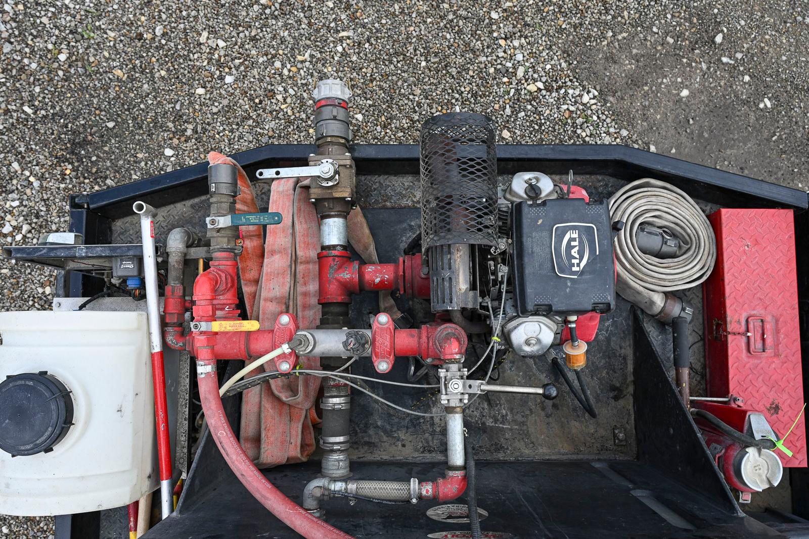 2001 Chevrolet 2500HD 4x4 Brush Truck - image 51