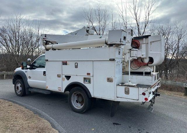 2015 Ford F550 Bucket Truck w/ Altec AT37G (42 ft) - image 7