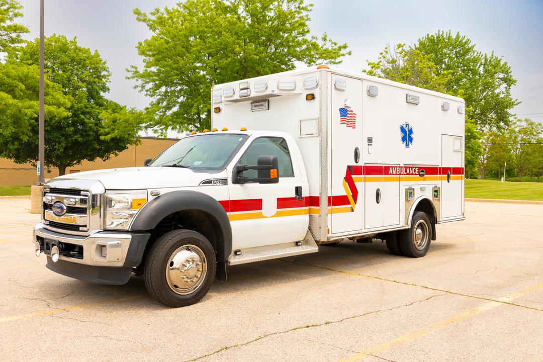 2014 Ford F-450 4x4 Ambulance