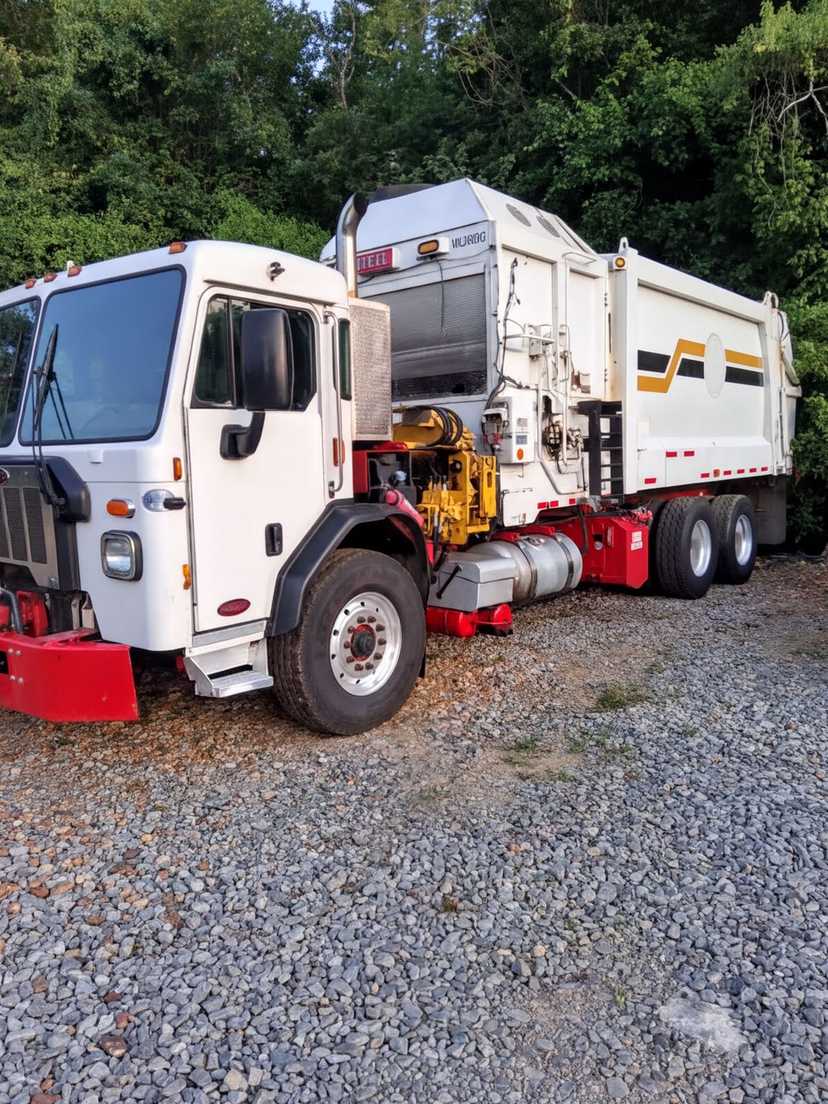 2019 Peterbilt Heil Automated Side Loader — photo 2