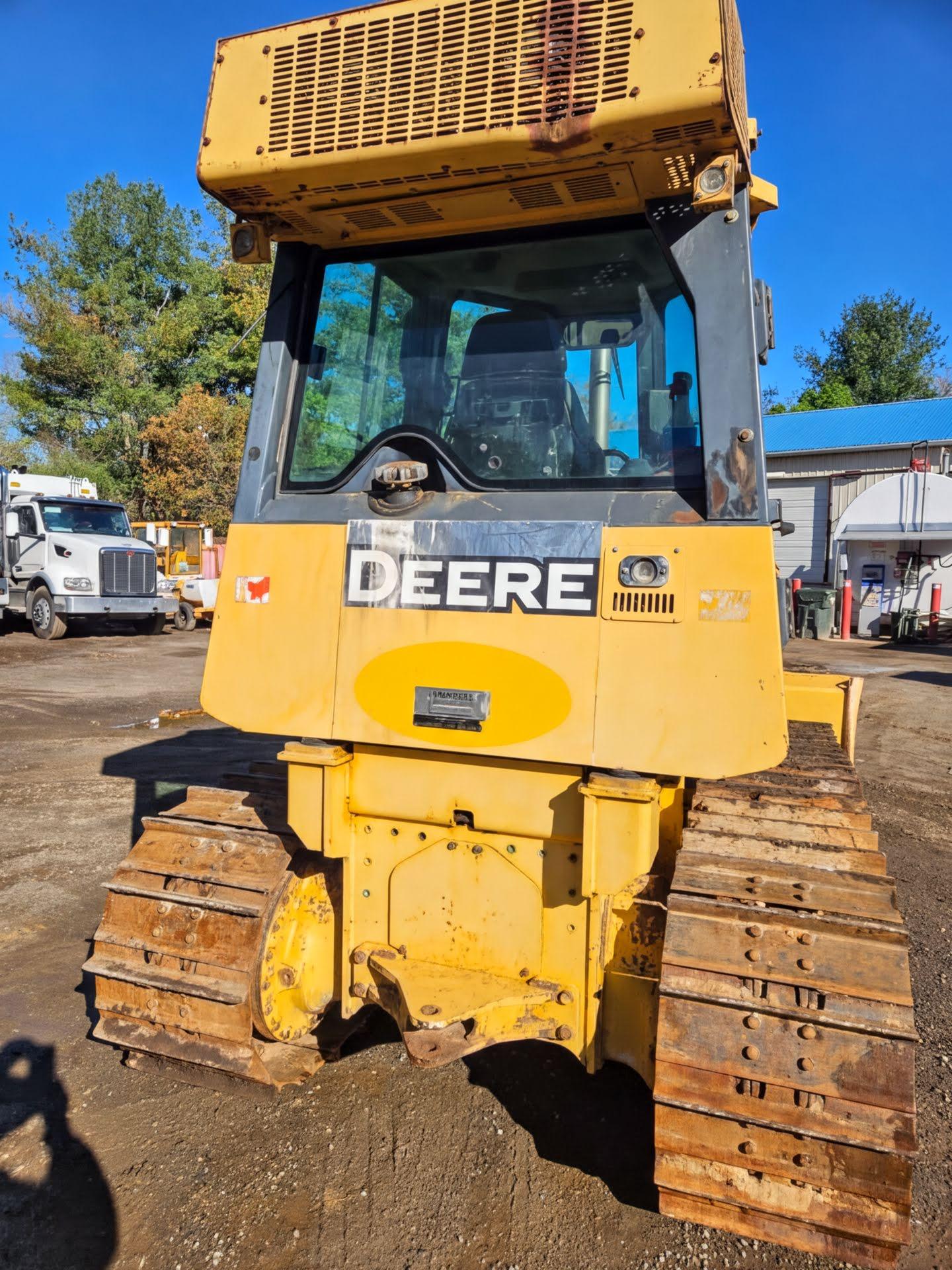 2016 John Deere Bulldozer 650J - image 3