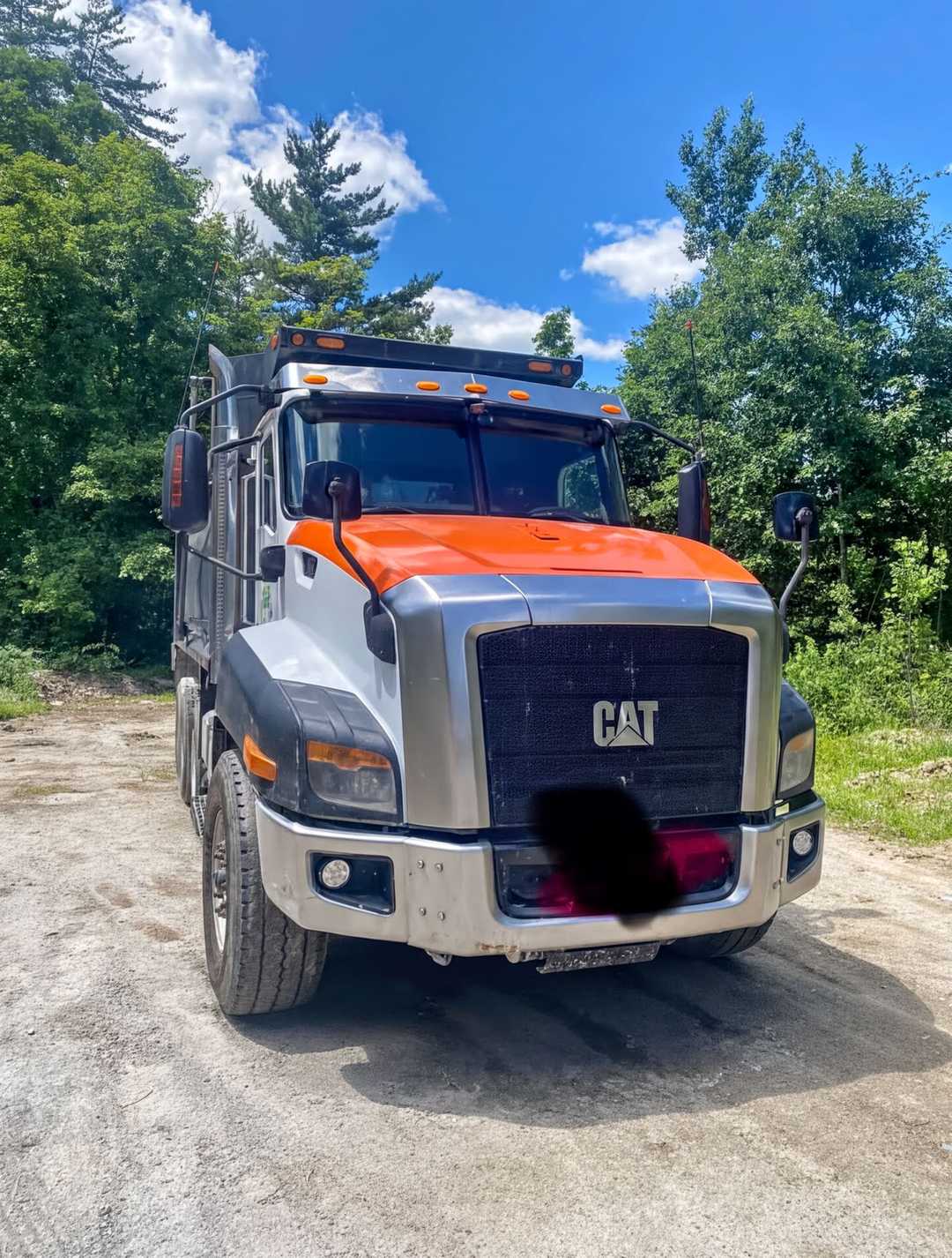2015 CAT CT660 Dump Truck