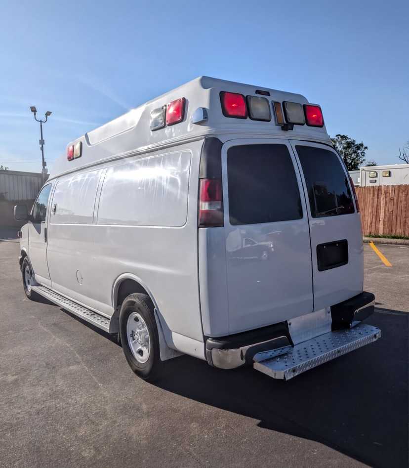 2012 Wheeled Coach Chevrolet Type II Ambulance — photo 3