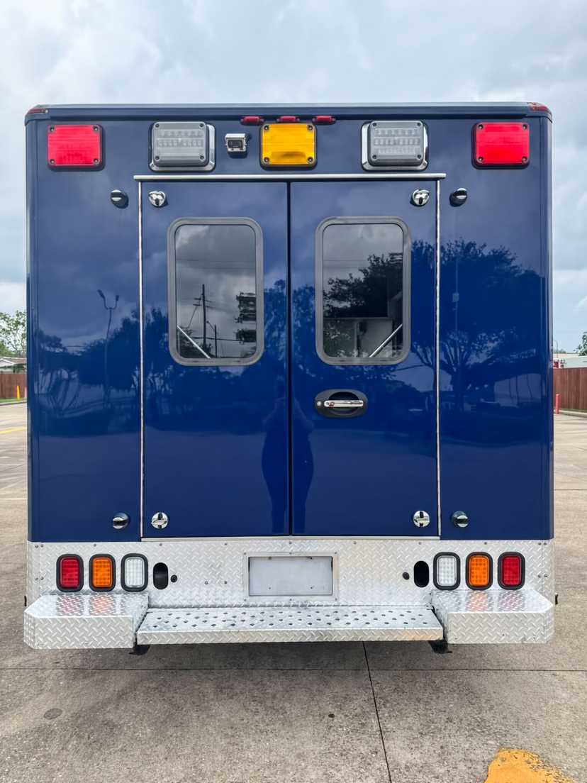 2015 Wheeled Coach Chevrolet Type III Ambulance — photo 4