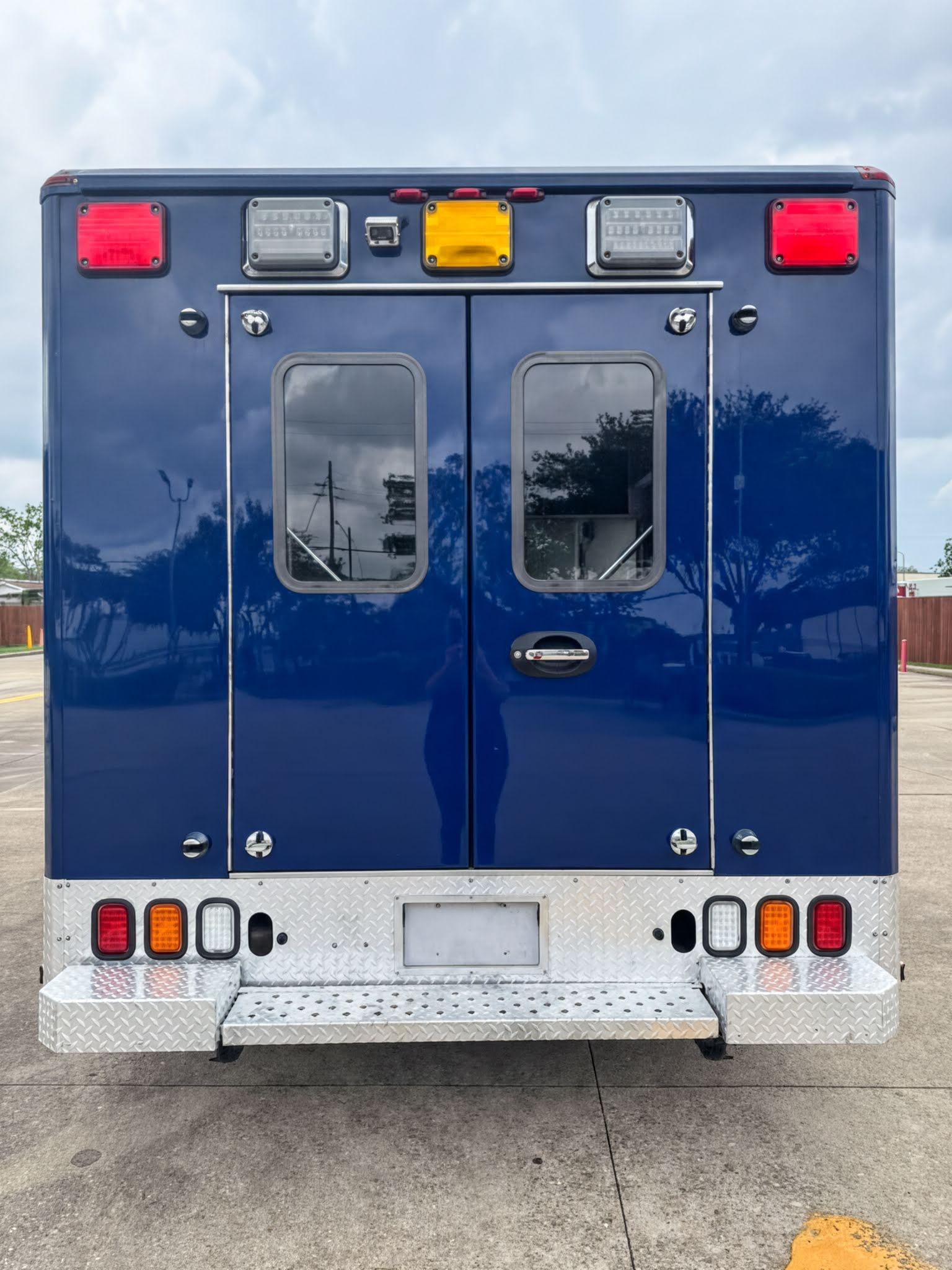 2015 Wheeled Coach Chevrolet Type III Ambulance - image 4