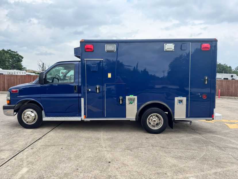 2015 Wheeled Coach Chevrolet Type III Ambulance — photo 2