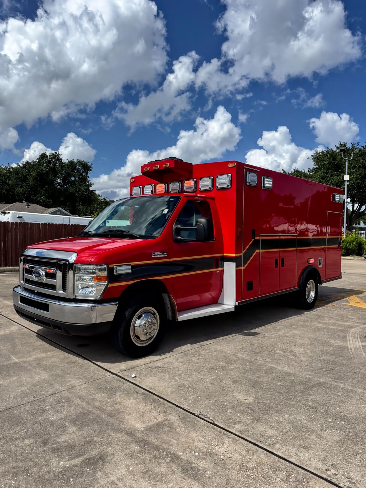 2016 Braun Ford Type III Ambulance - image 1