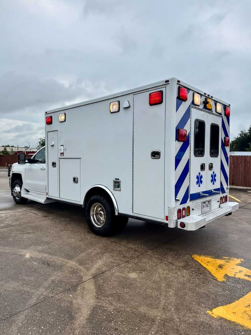 2019 Wheeled Coach Chevrolet 4x4 Type I Ambulance — photo 3