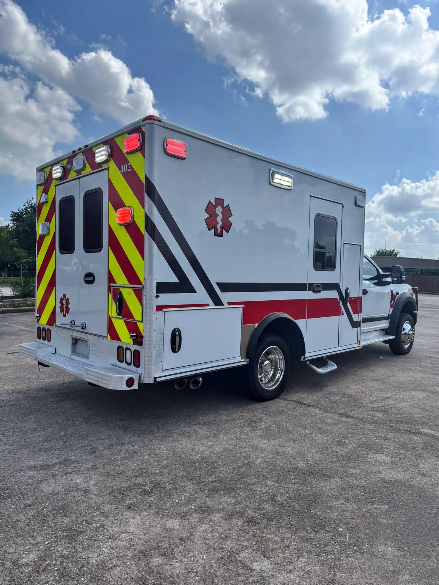 2019 Wheeled Coach Ford Type I Ambulance - image 5