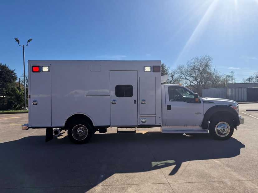 2015 Braun Ford Type I Ambulance — photo 4