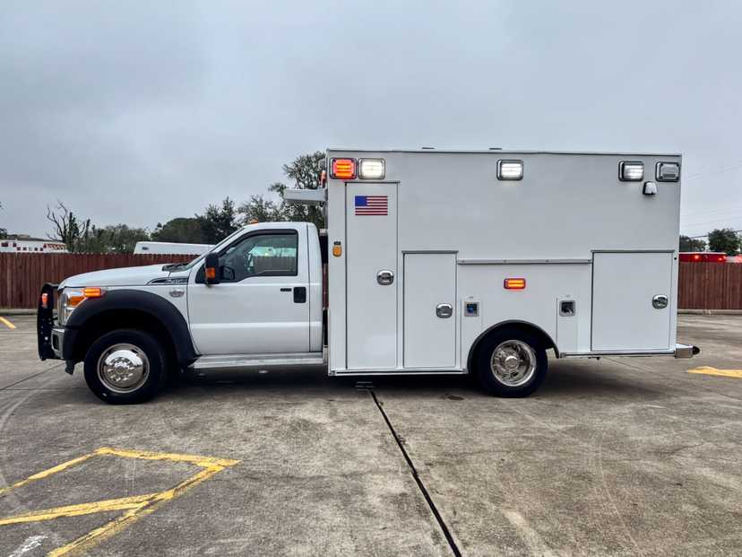 2016 Braun Ford Type I Ambulance — photo 2