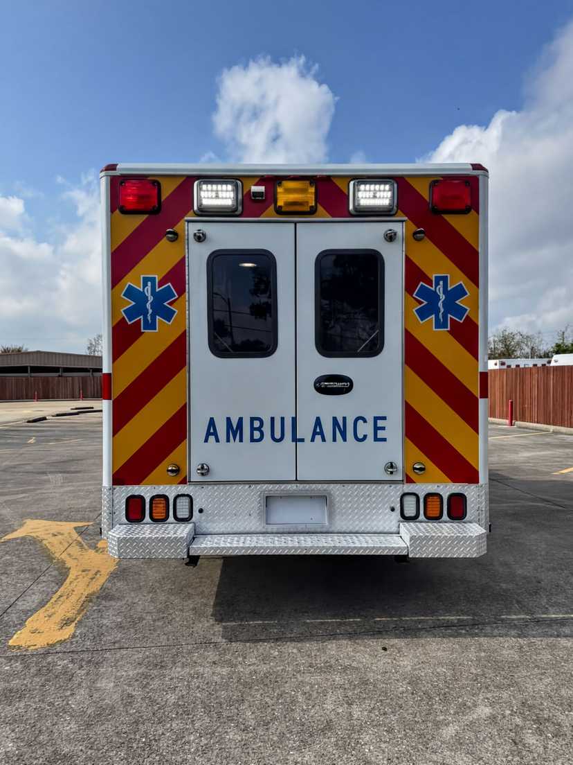 2019 Ford Type I Ambulance — photo 4