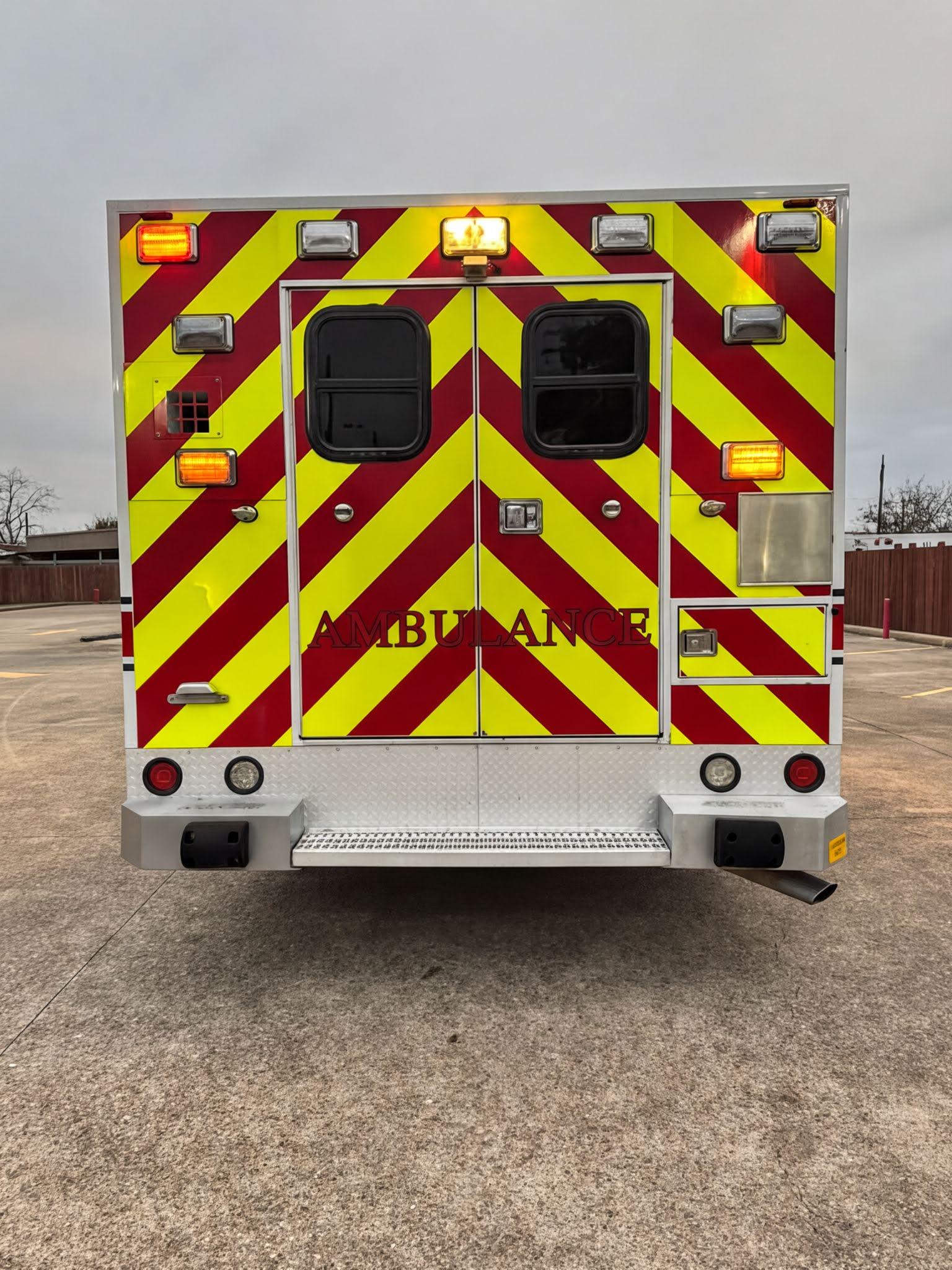 2010 Frazer Ram Type I Ambulance - image 4