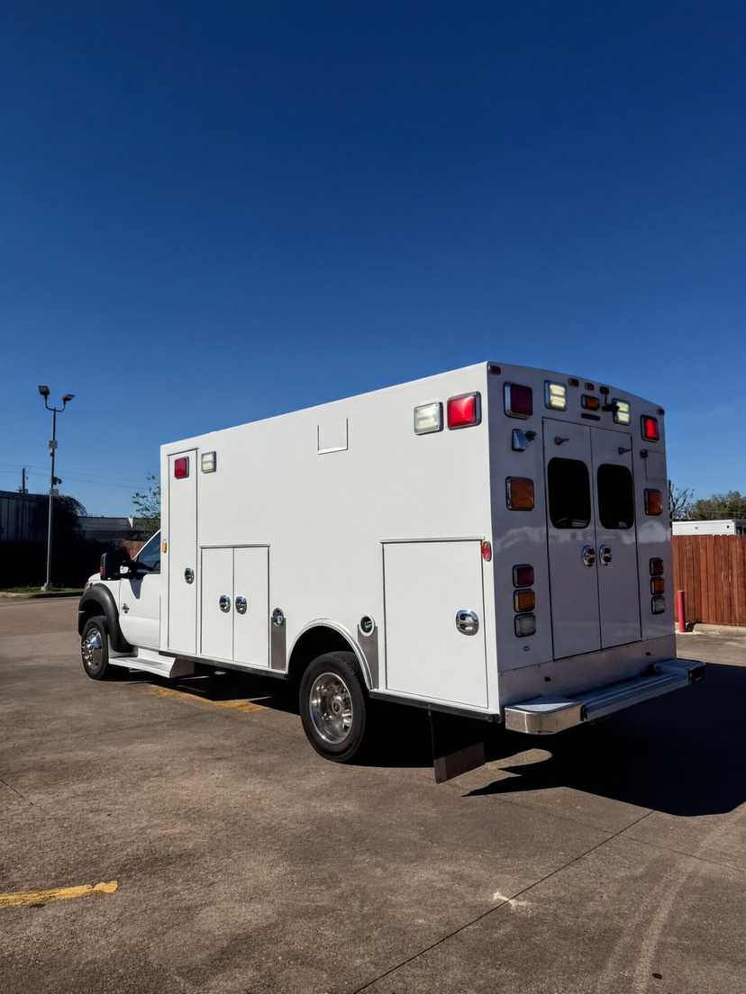 2015 Braun Ford Type I Ambulance — photo 2