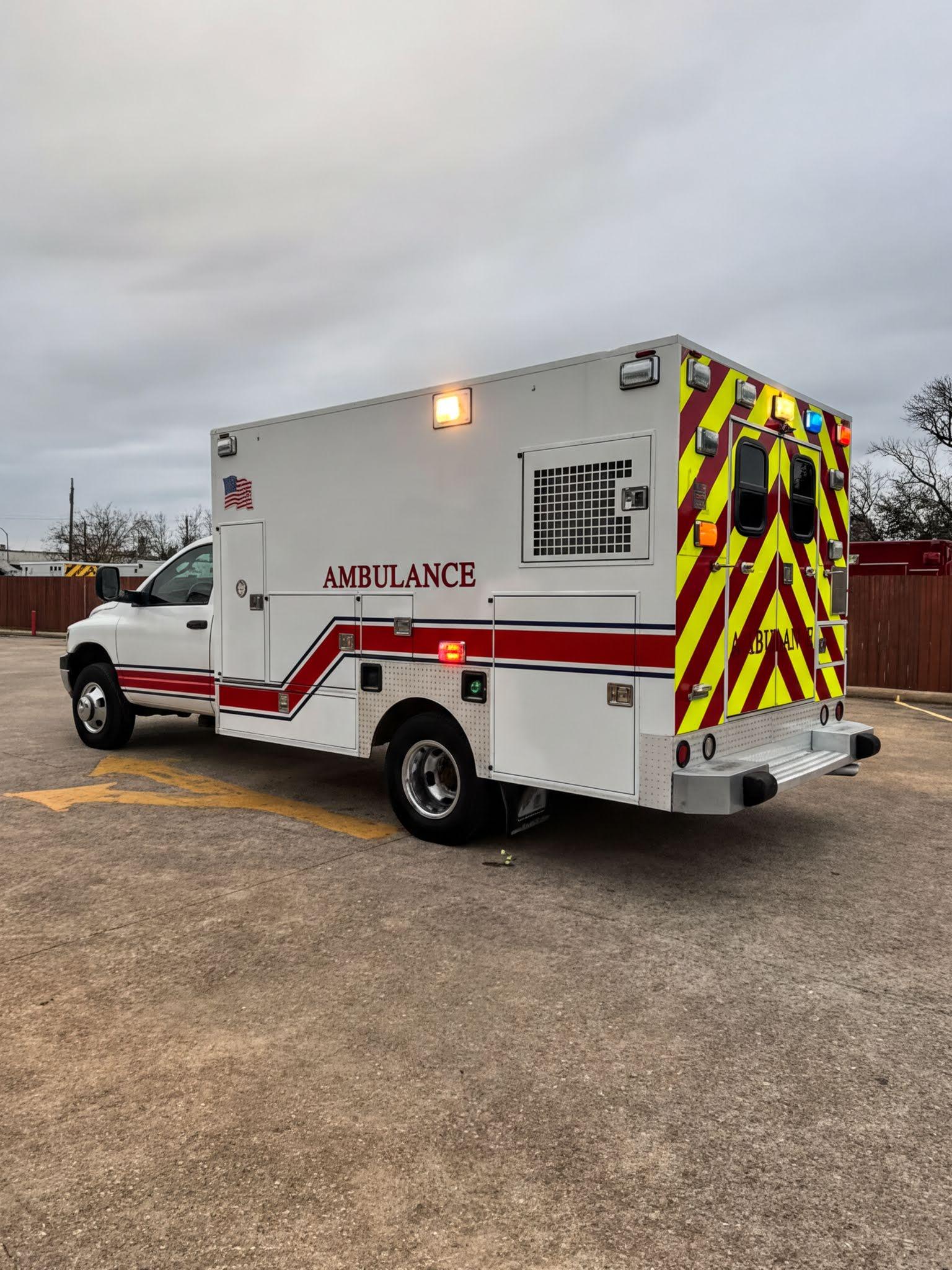 2010 Frazer Ram Type I Ambulance - image 3