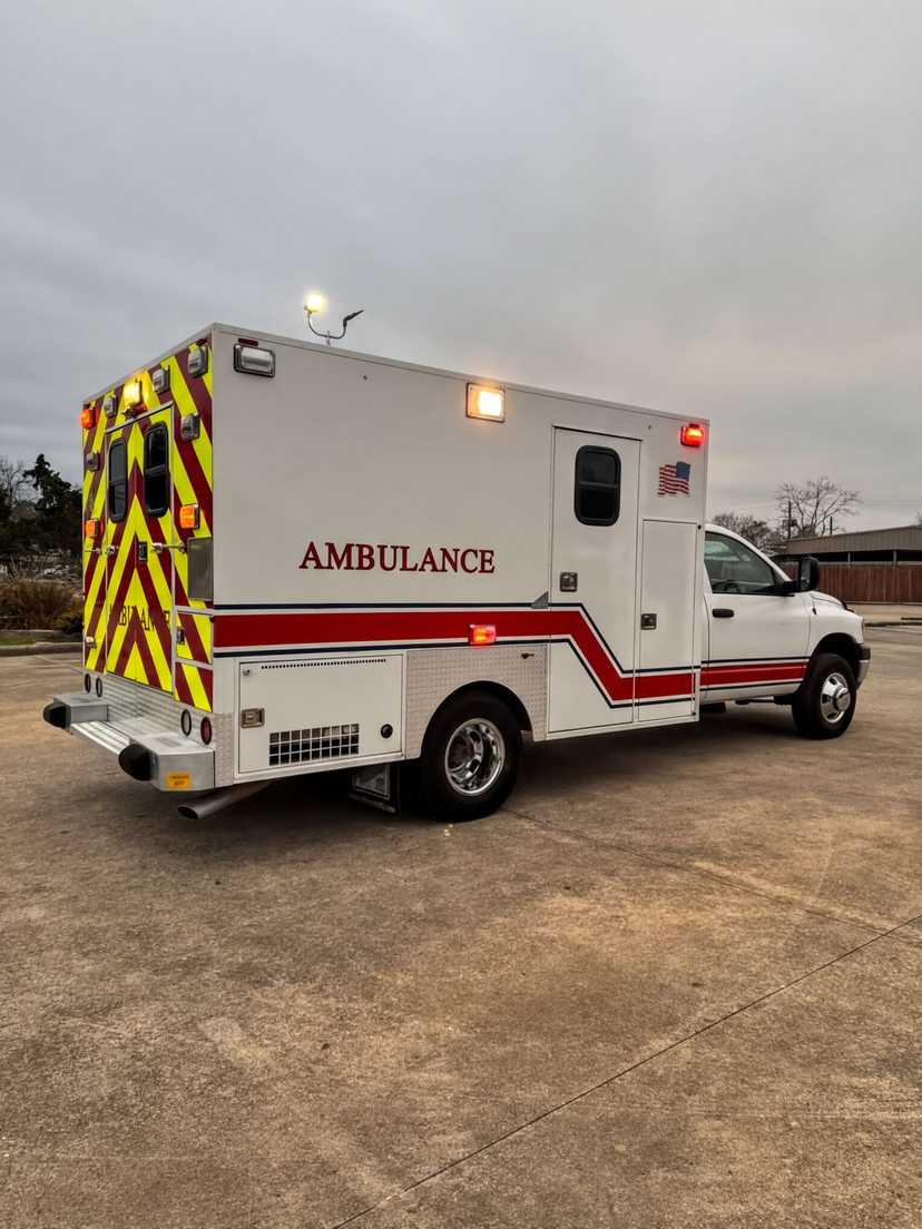 2010 Frazer Ram Type I Ambulance — photo 5